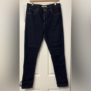 721 High Rise Skinny. Size 31